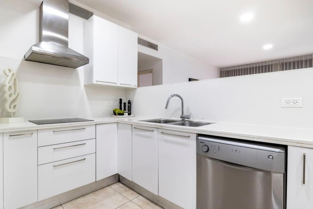 Luxury 3 Bedroom Apt, Harav Kook7 Jerusalém Exterior foto