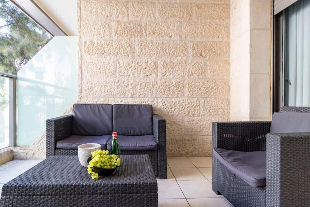 Luxury 3 Bedroom Apt, Harav Kook7 Jerusalém Exterior foto