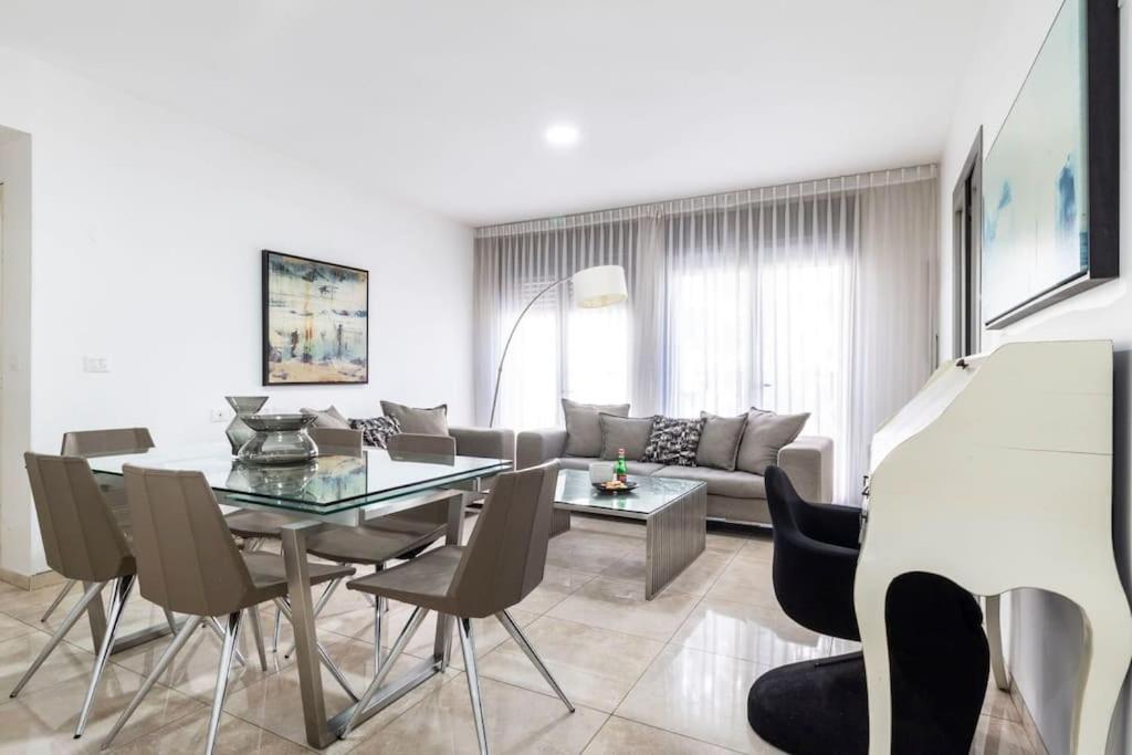 Luxury 3 Bedroom Apt, Harav Kook7 Jerusalém Exterior foto